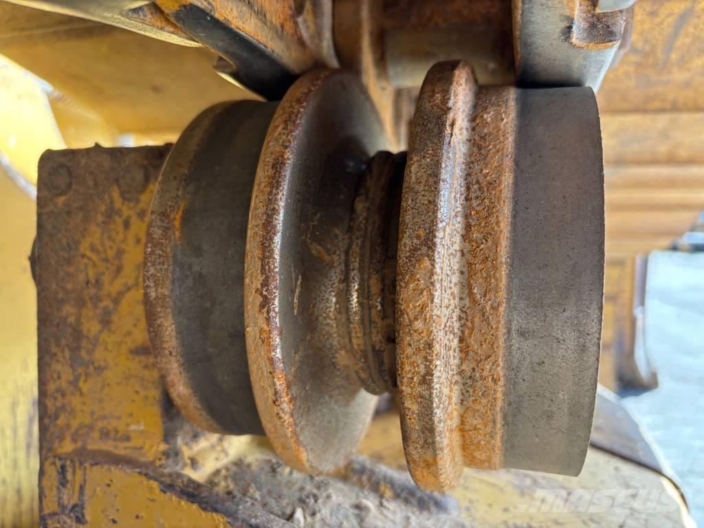 CAT D 6 K 2 LGP Dozere Beltegående