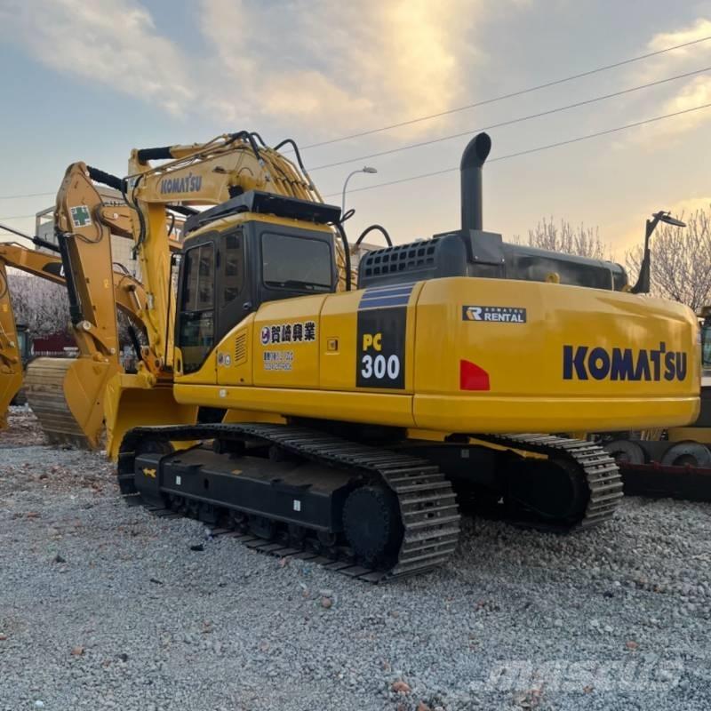 Komatsu PC 300 Beltegraver