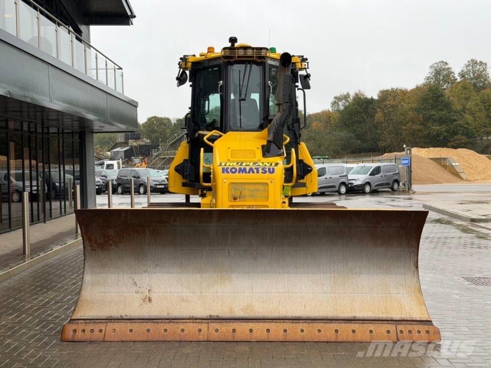 Komatsu D51PXi-24EO Dozere Beltegående