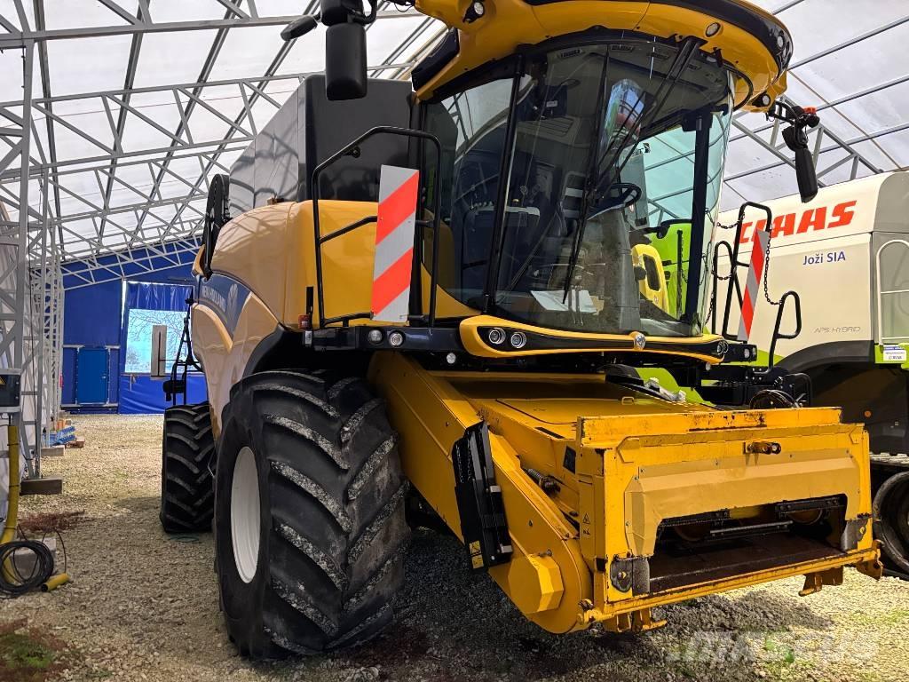 New Holland CX 8.90 Skurtreskere