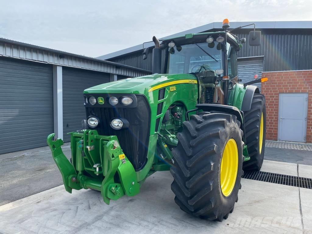 John Deere 8230 ILS Traktorer