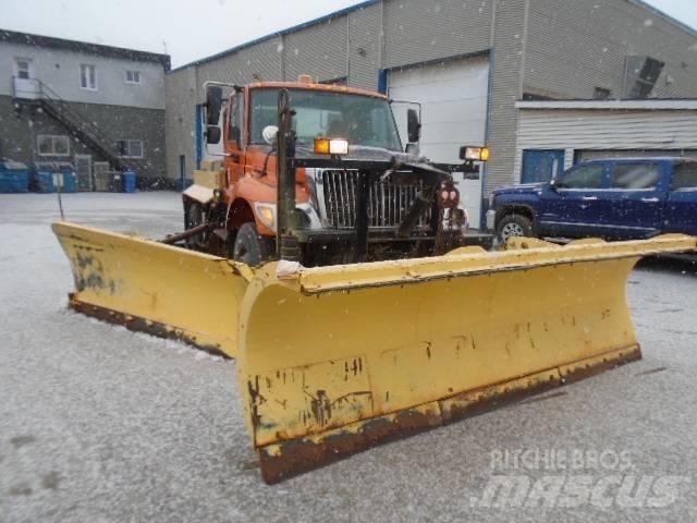 International 7400 Snøploger- og skjær