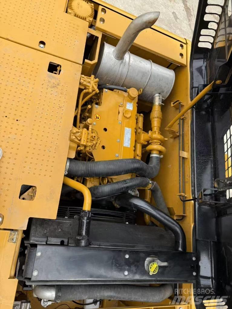 CAT 320 D Beltegraver