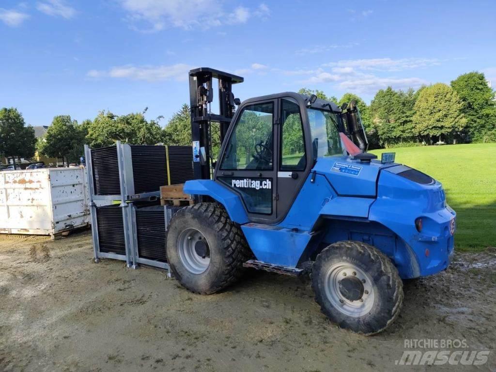 Manitou M30-4 Diesel Trucker