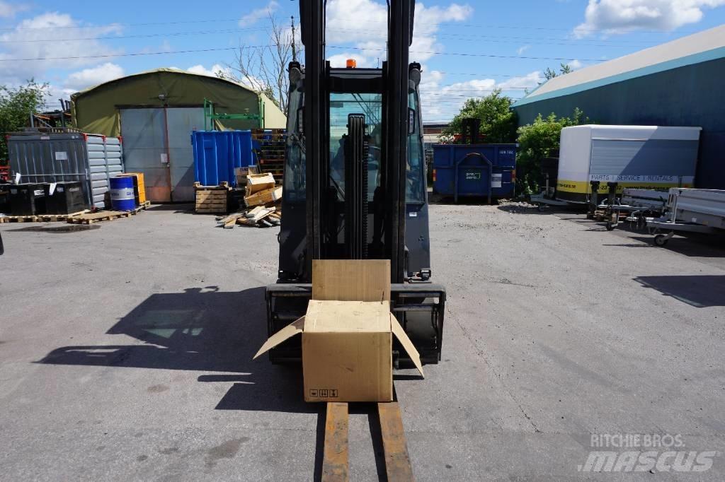 Toyota 8FBMT35 Elektriske trucker
