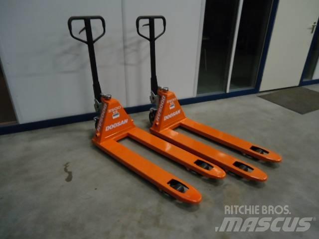 Doosan Pallettruck Jekketralle