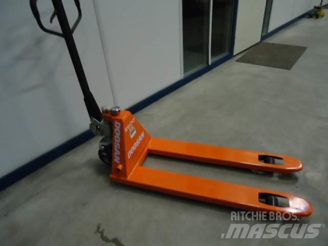 Doosan Pallettruck Jekketralle