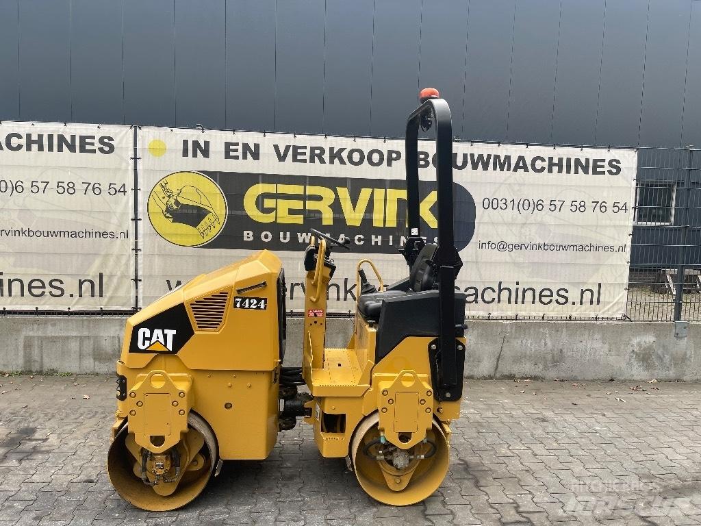 CAT CB 14 Tandem Valser
