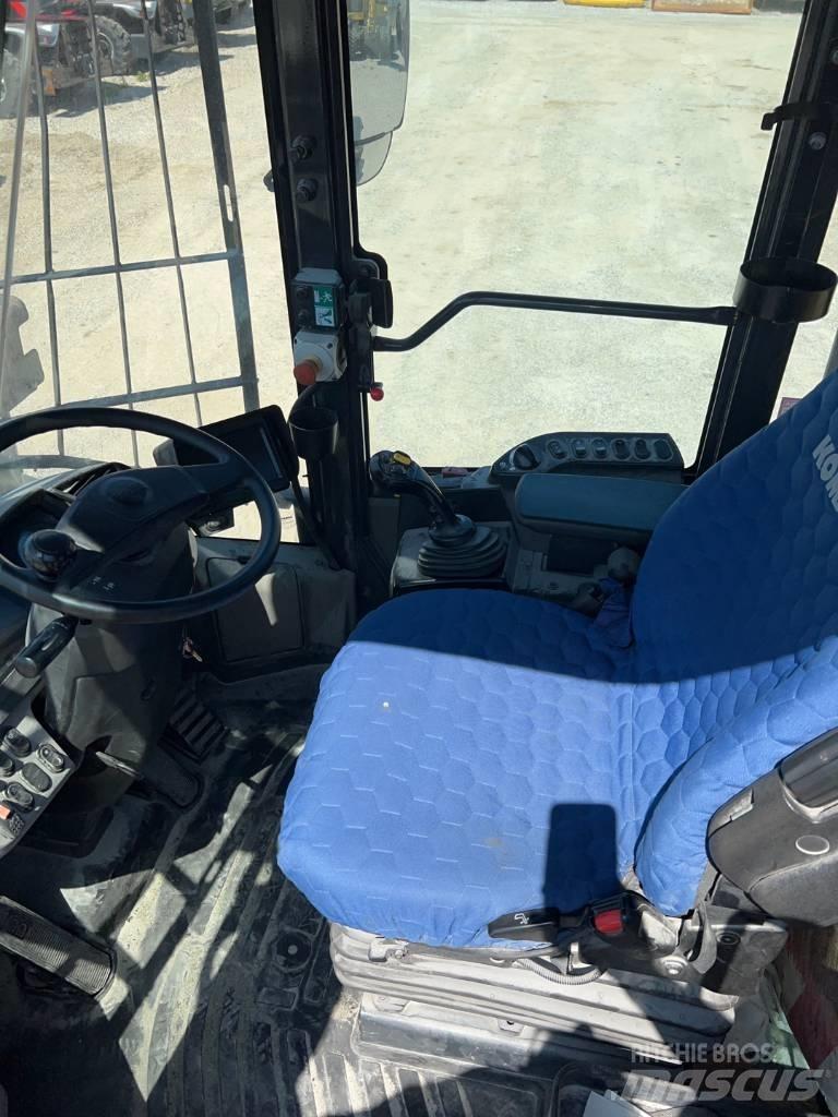 Komatsu WA 270-8 Hjullastere