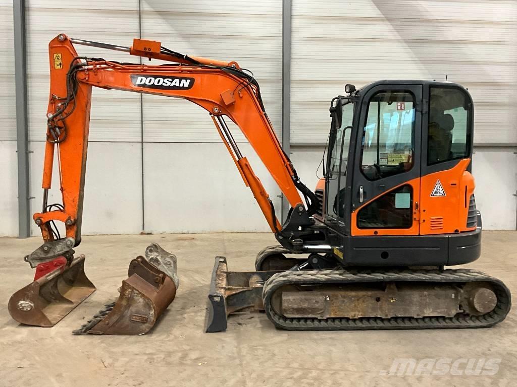 Doosan DX 63-3 Minigravere <7t