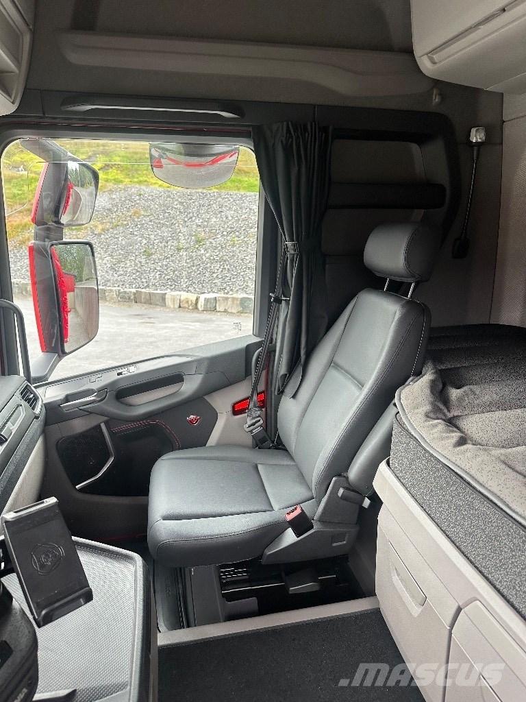 Scania R 590 Flisbiler