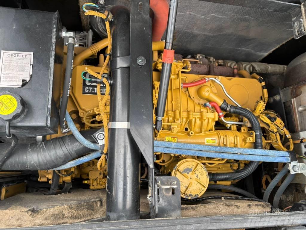 CAT M 318 F Hjulgravere