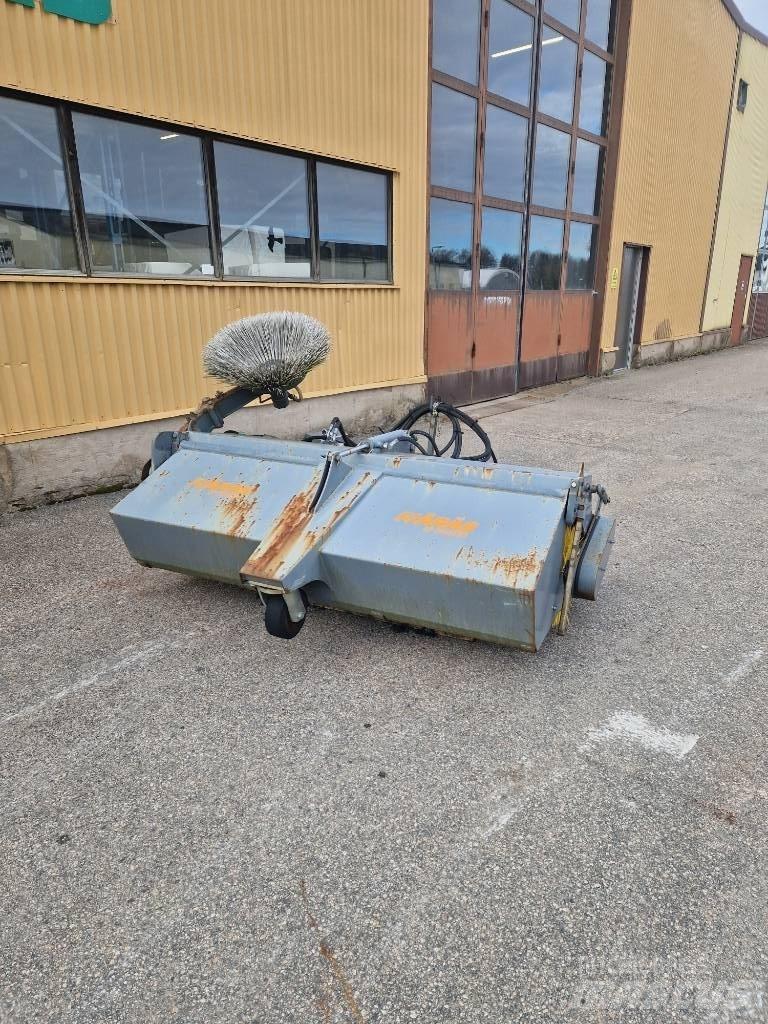 Fjärås Bema Dual 600 Feiemaskiner