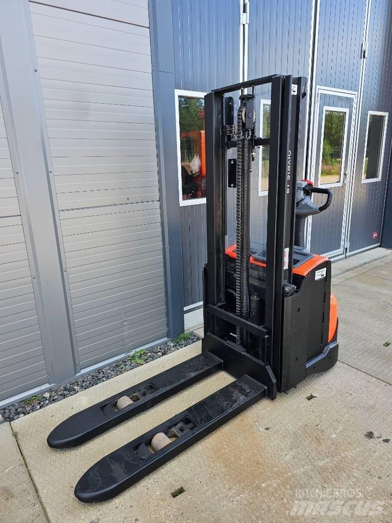 BT SWE 120 L Ledestablere