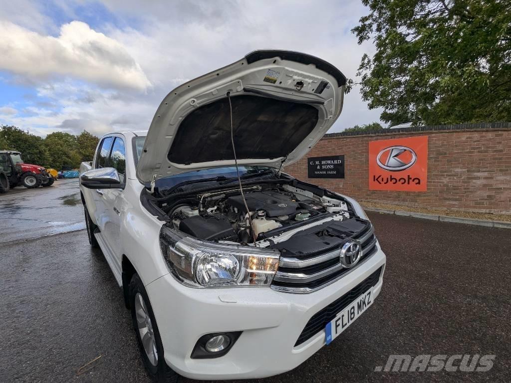 Toyota Hilux Pickup/planbiler