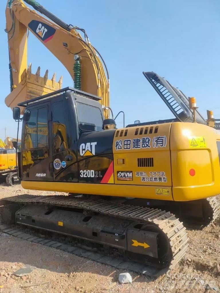 CAT 320D2L Beltegraver