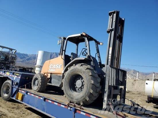 CASE 586H Terrenggående gaffeltruck