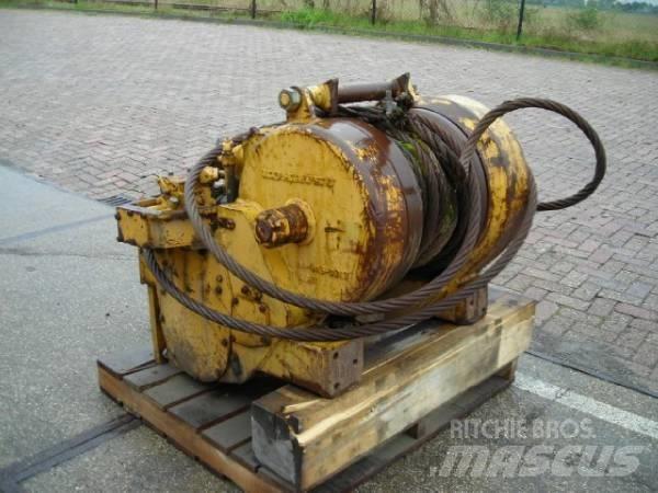 Komatsu D65E WINCH Andre komponenter