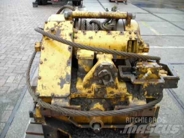 Komatsu D65E WINCH Andre komponenter