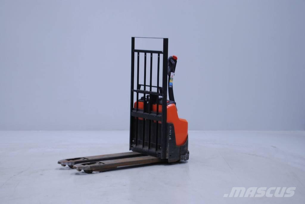 Toyota LWI160 Lavtløftende truck