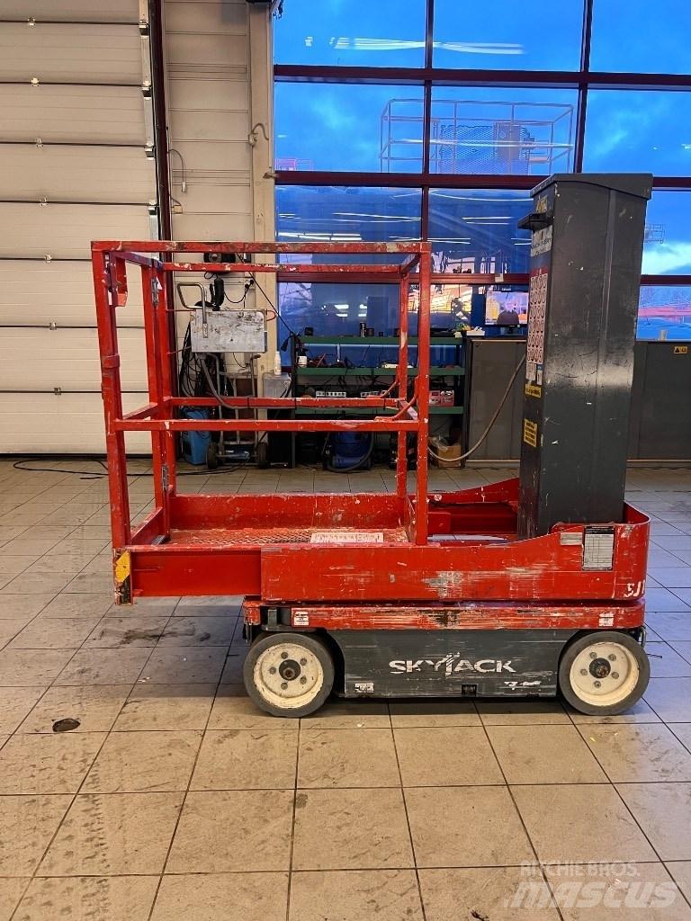 SkyJack SJ 16 Personløftere