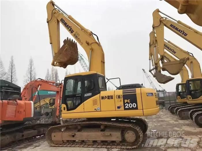 Komatsu PC 200-7 Beltegraver