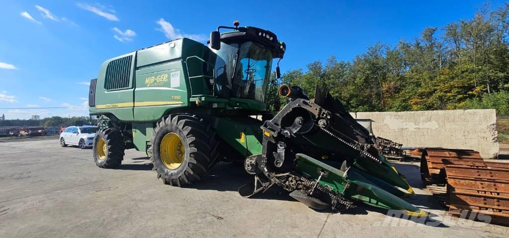 John Deere T 550 Skurtreskere