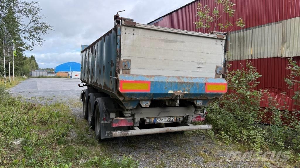  M & V Trippelkärra Tipphengere