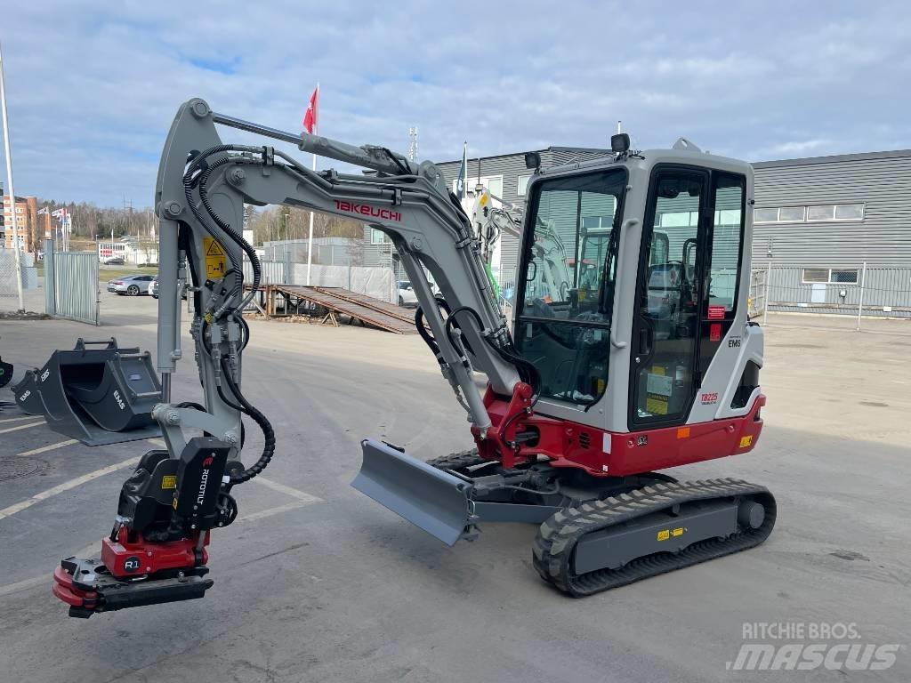 Takeuchi TB 225 Minigravere <7t