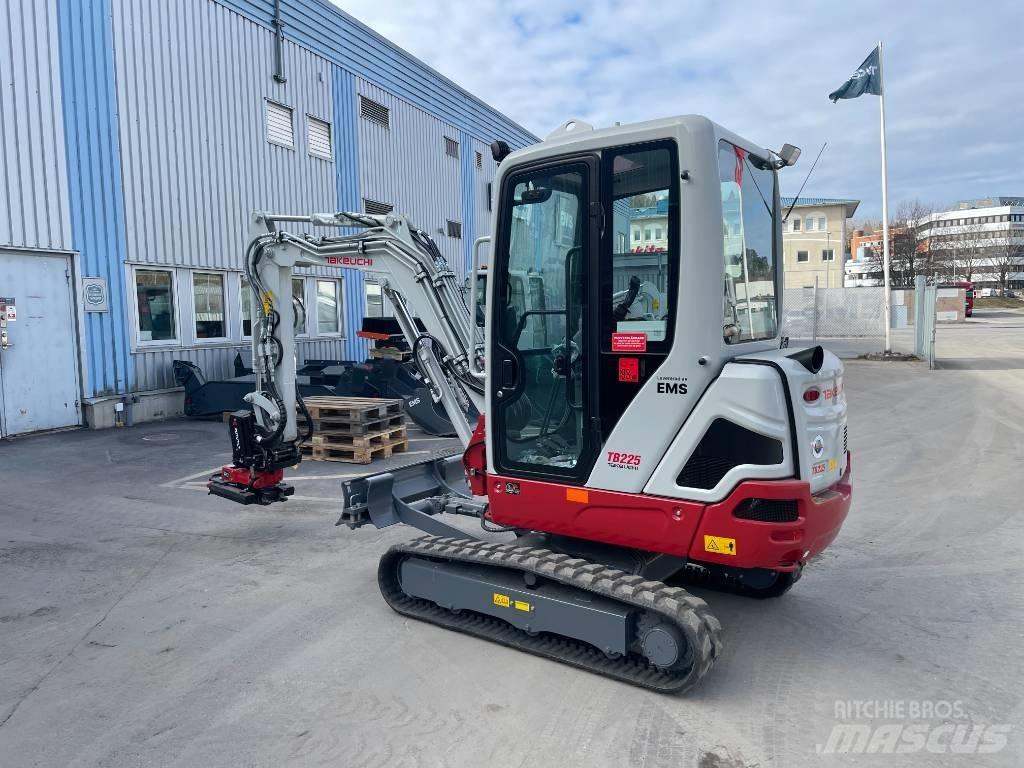 Takeuchi TB 225 Minigravere <7t
