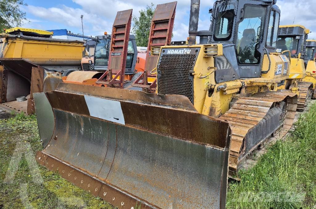 Komatsu D 61 EX-15 Dozere Beltegående