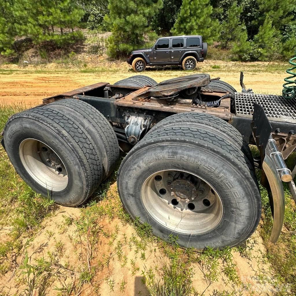 Mack CH 613 Trekkvogner