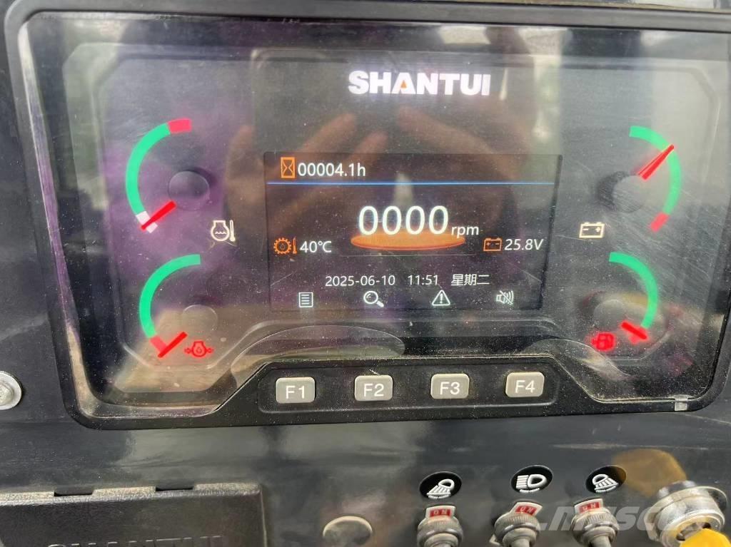 Shantui SD 22 Dozere Beltegående