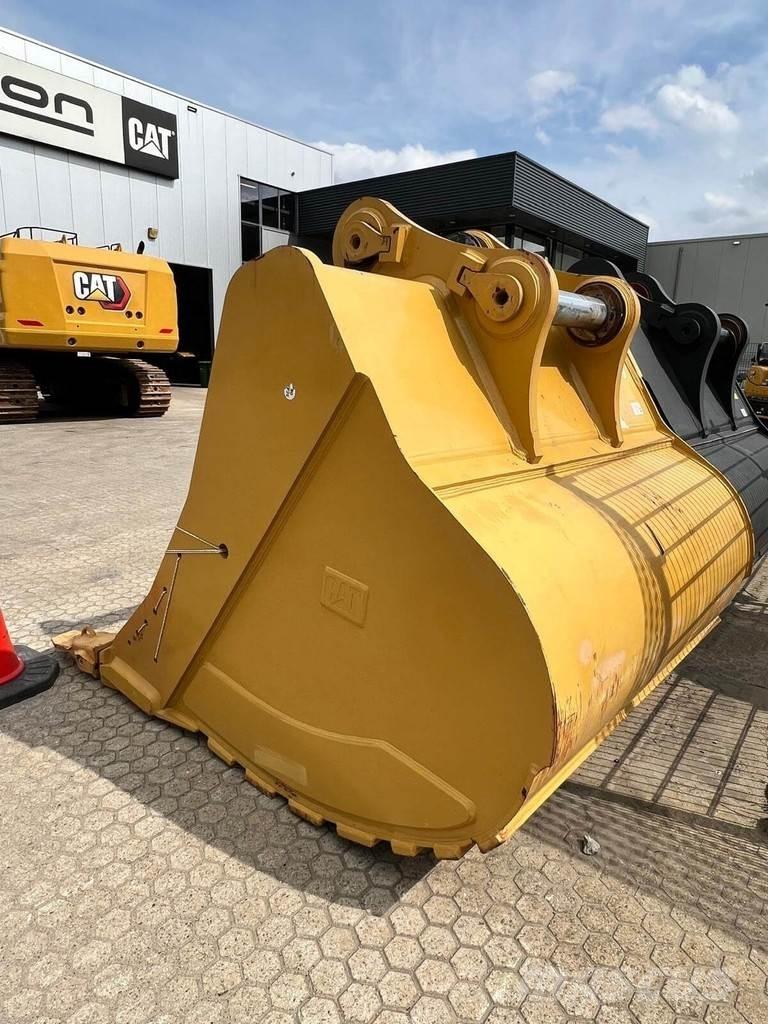 CAT 374 Beltegraver