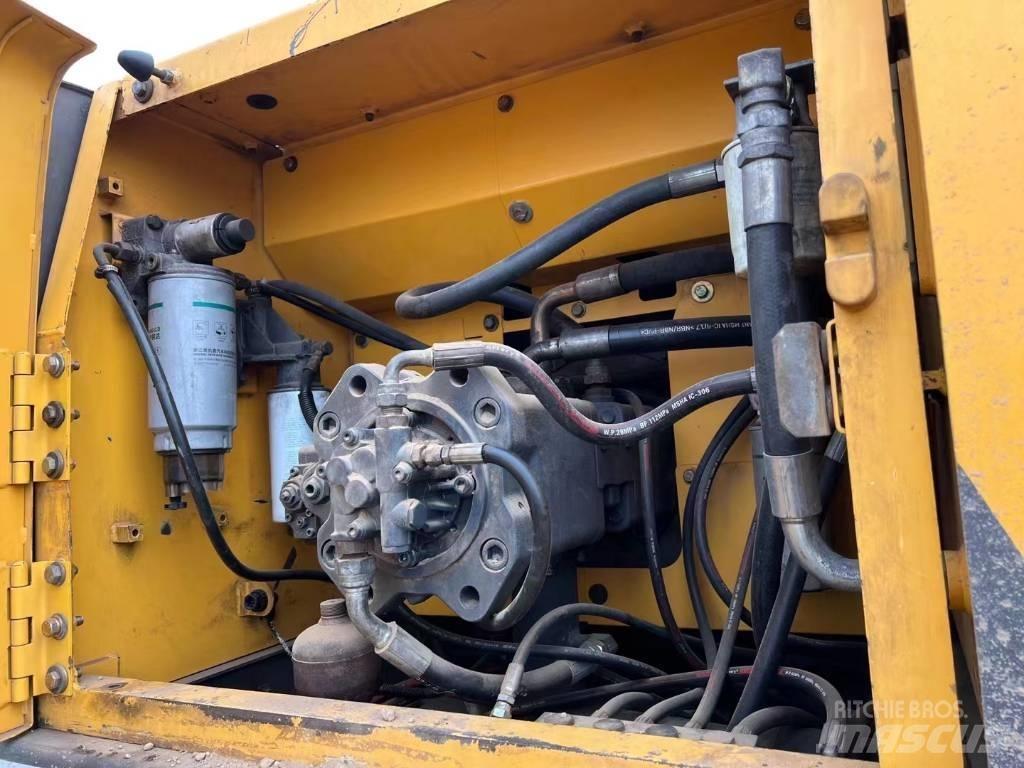 Volvo EC 290 B LC Beltegraver