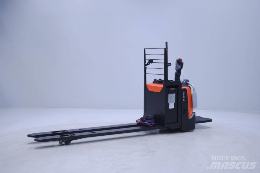 Toyota LPE250 Lavtløftende truck med platform