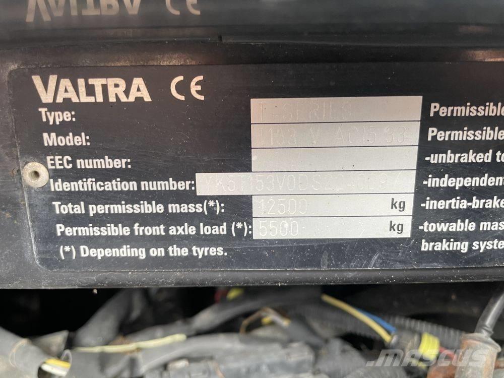 Valtra T 153 Traktorer