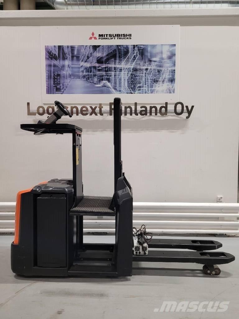 Rocla PLS25D Lavtløftende plukketruck