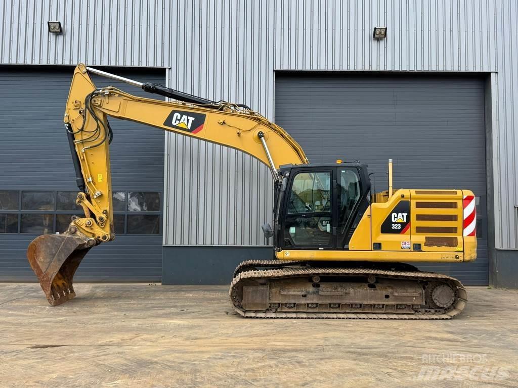 CAT 323 Beltegraver