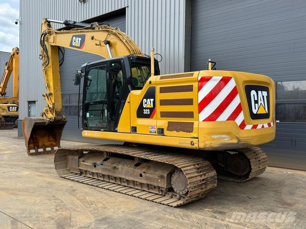 CAT 323 Beltegraver