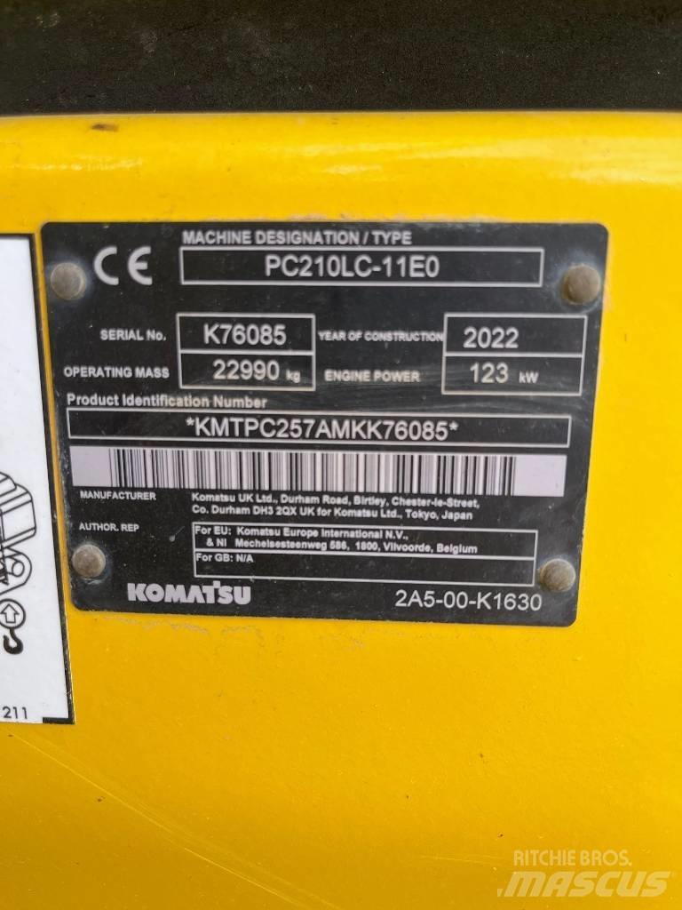 Komatsu PC210LC-11E0 Beltegraver