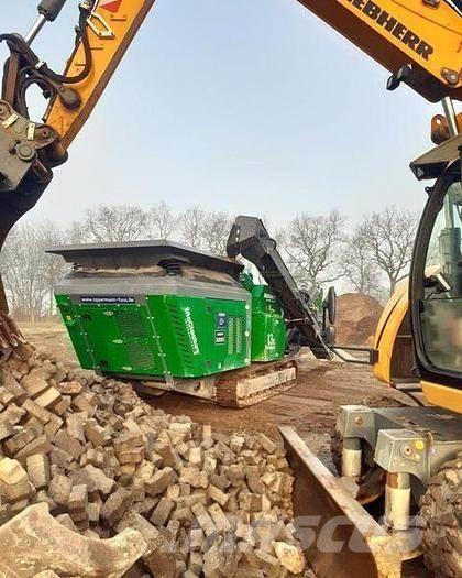 McCloskey J3CR Knusere