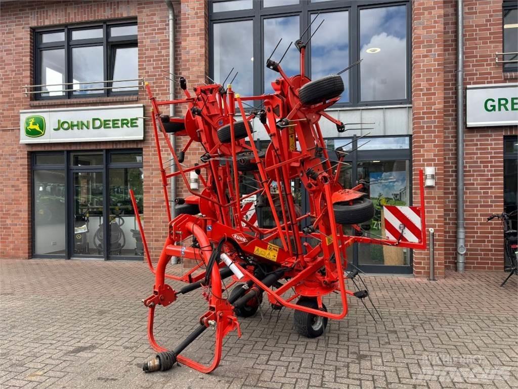 Kuhn GF 8702 Raker og høyvendere