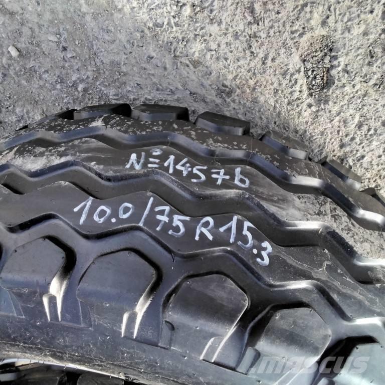 Advance 10.0/75R15.3 Dekk, hjul og felger