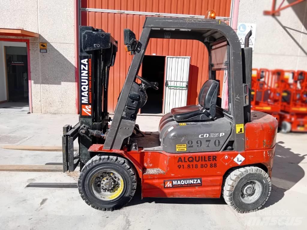 Manitou CD 25 P Diesel Trucker