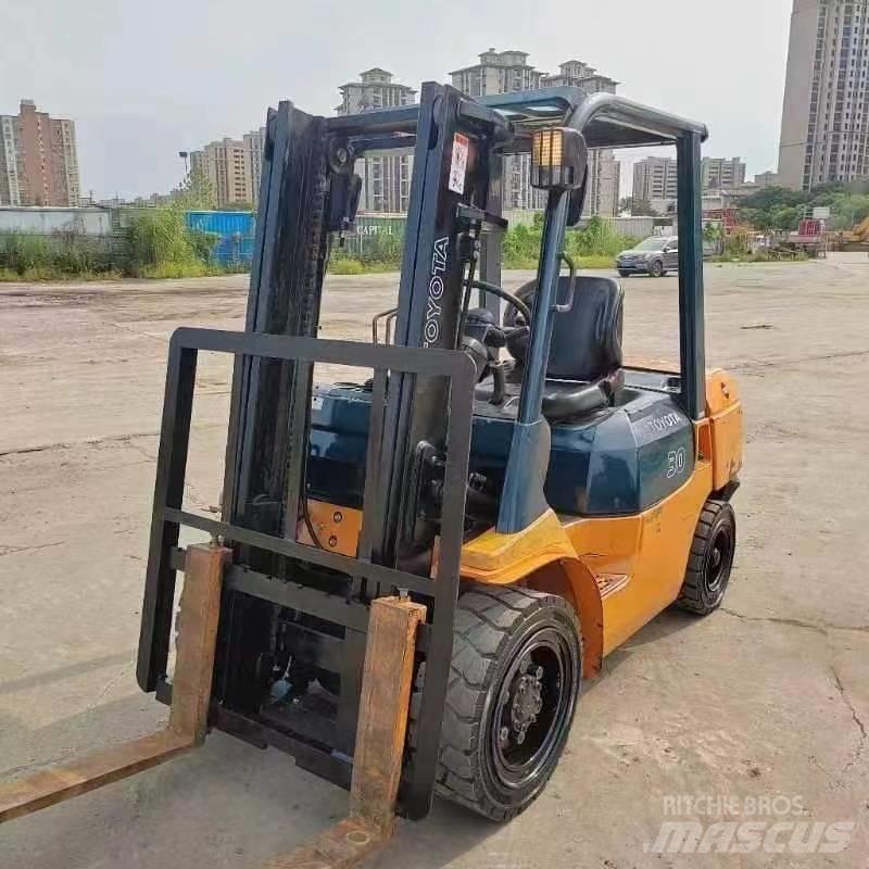 Toyota FD 30 Diesel Trucker