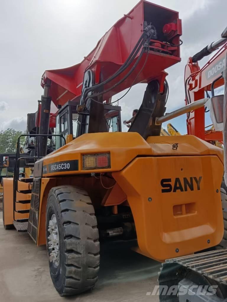 Sany SRSC 45 C30 Reachstackere