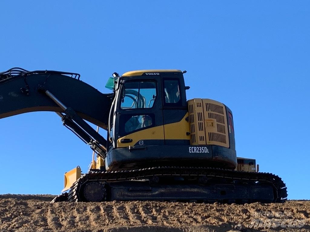 Komatsu 138 us -8 Beltegraver
