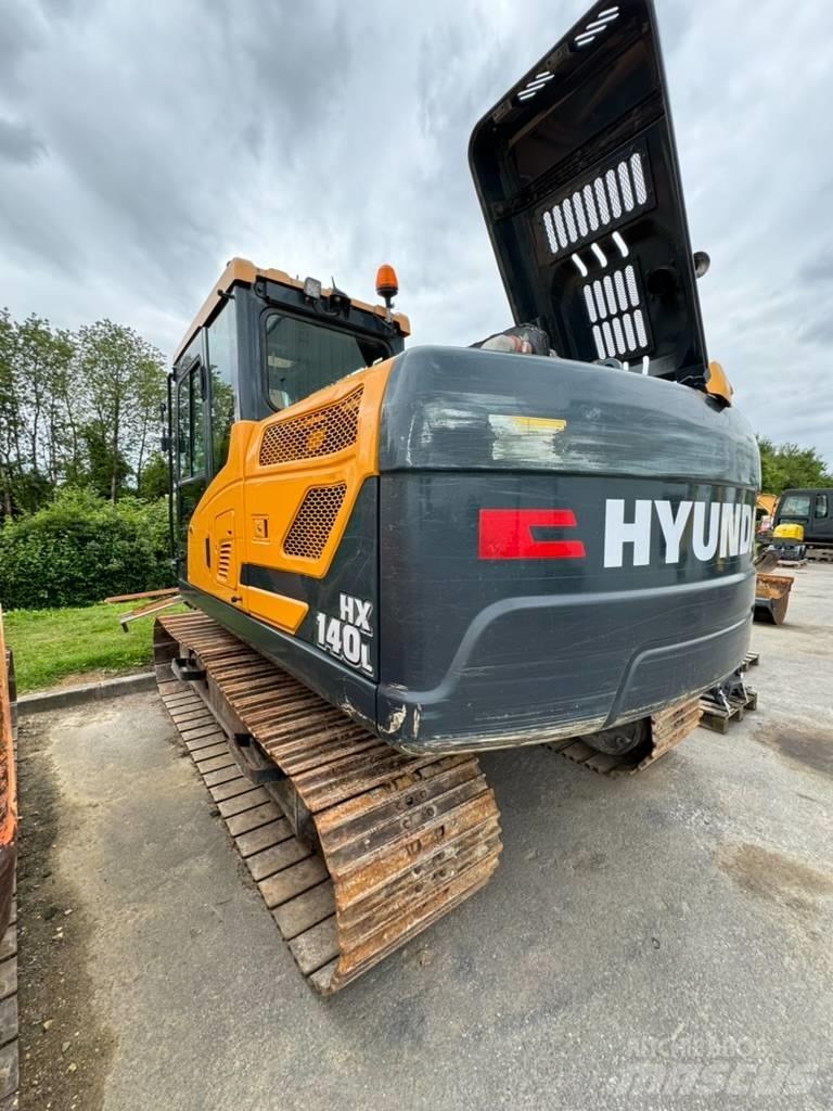 Hyundai HX 140L Beltegraver
