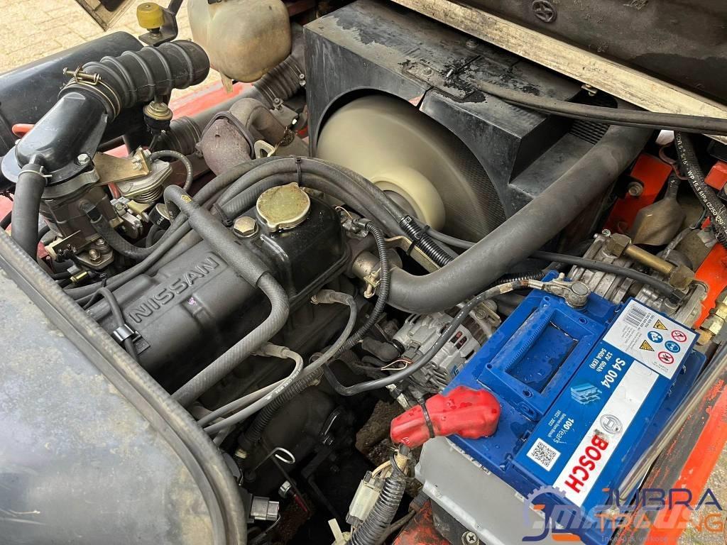 Nissan APJ02A25PU Propan trucker